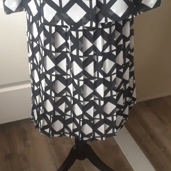 leslie Fay 2 Piece Garment Size 20W - Picture 2 of 11